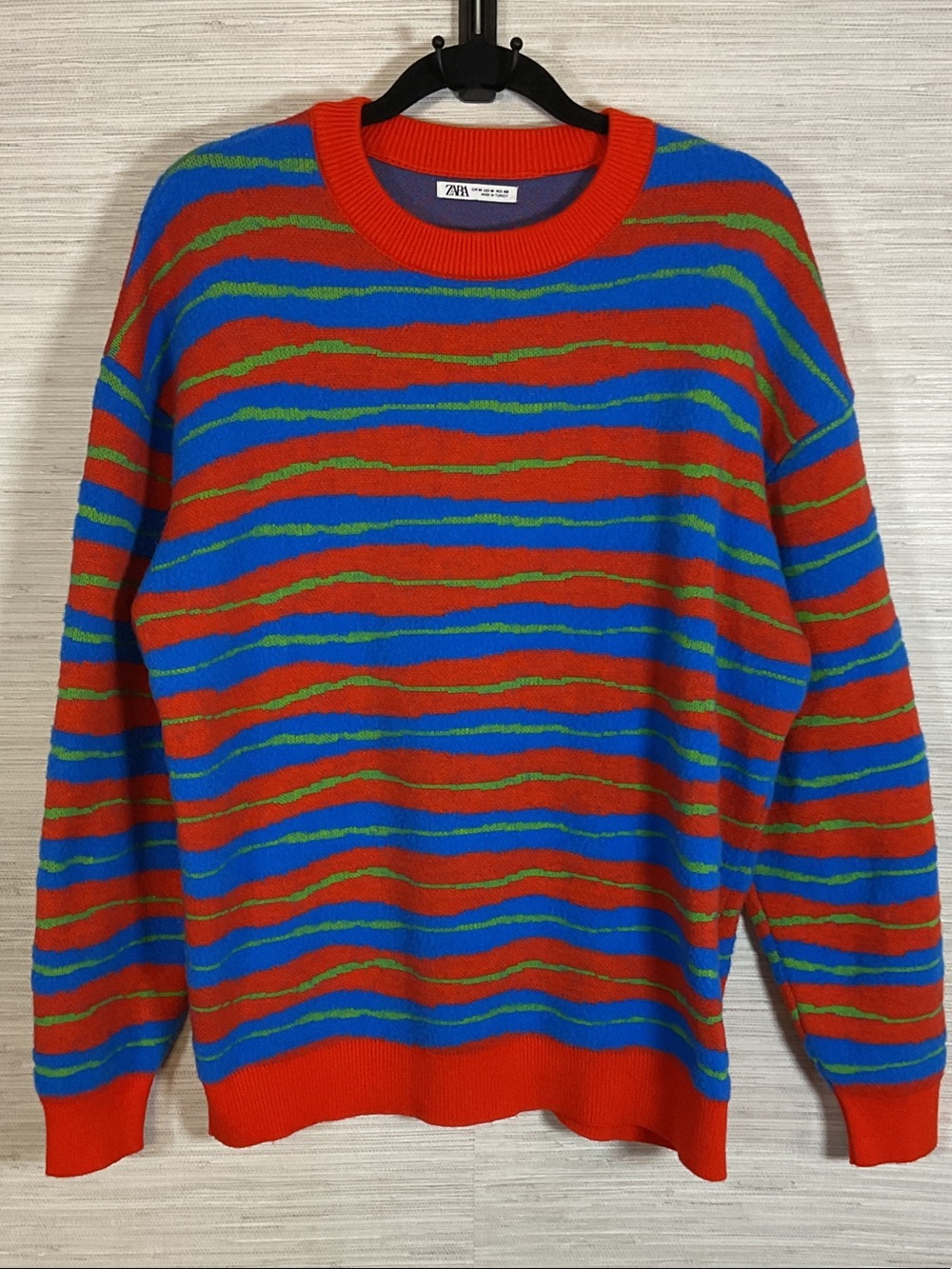 Zara Men Crewneck Sweater Red Blue Green Stripes Medium